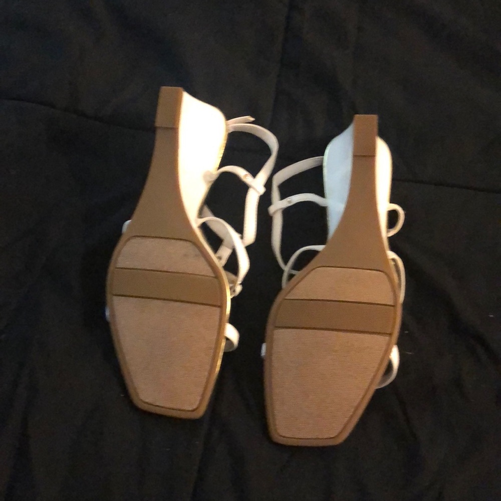 Shoes - Picture 4 of 4